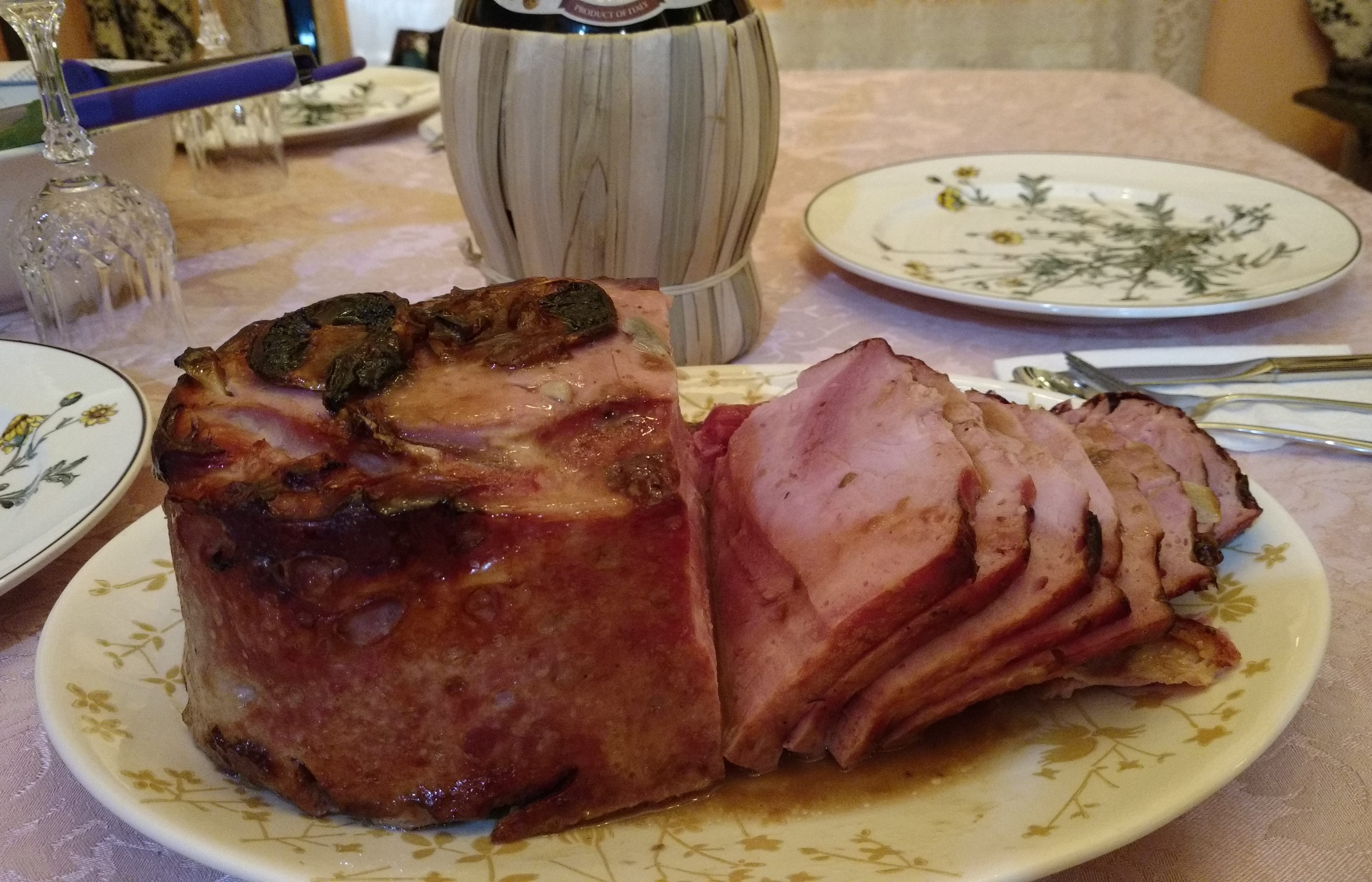 Baked Ham with gravy