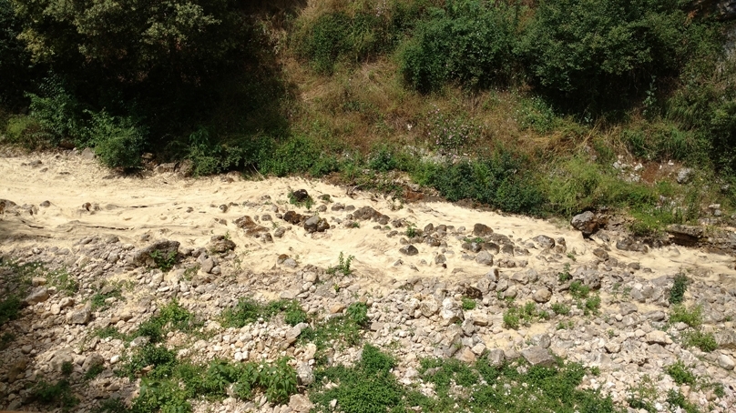 Le Grotte di Pastena - dried up riverbed