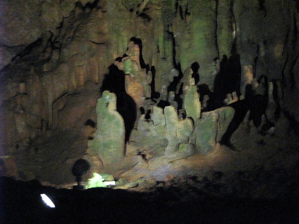 Le Grotte di Pastena - Rock formations resembling the Nativity scene